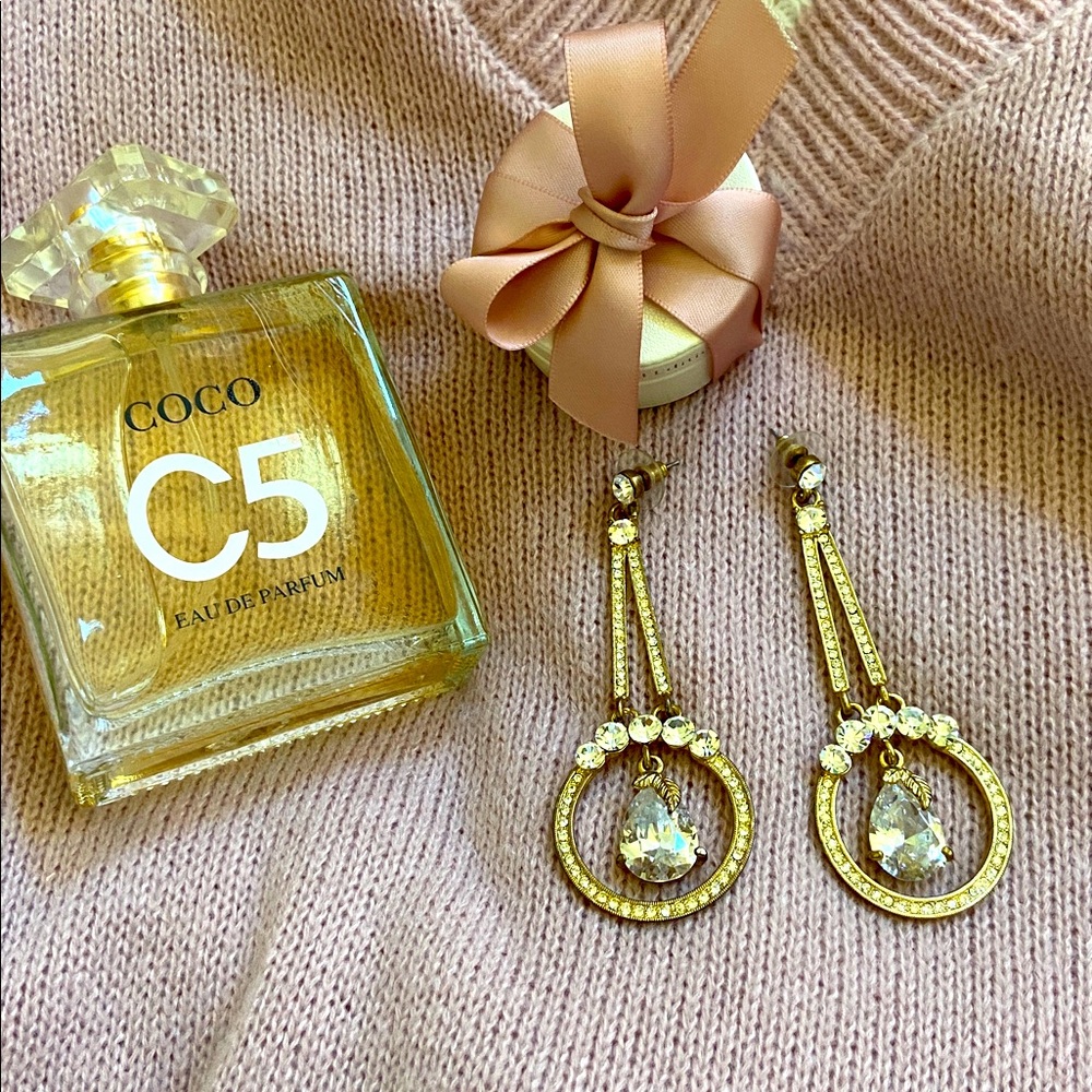 Vintage Elegant Gold and Crystal Drop Earrings